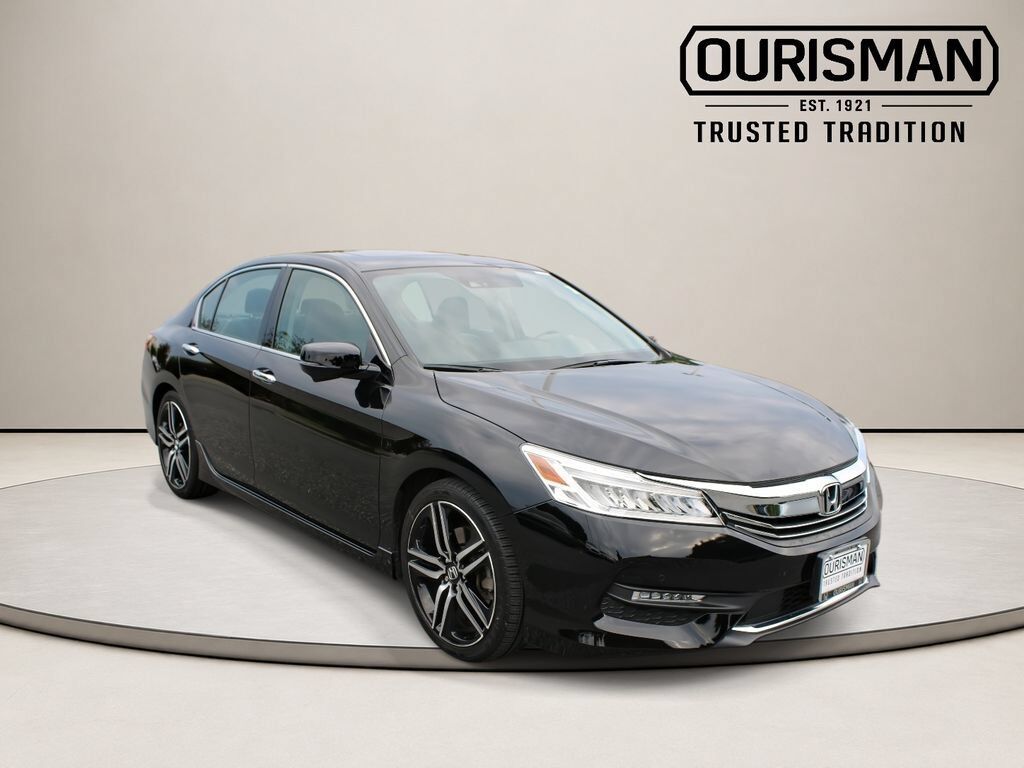 2017 Honda Accord Sedan Touring — photo 1 of 7