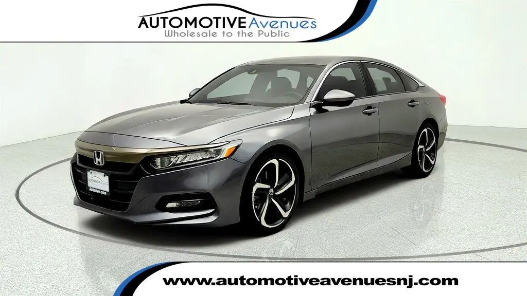 2020 Honda Accord Sport — photo 1 of 13