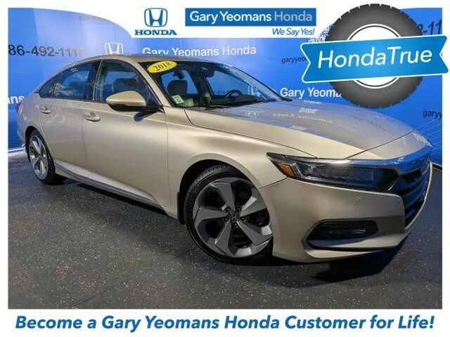 2018 Honda Accord Touring — photo 1 of 12