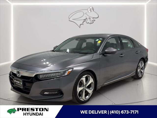 2019 Honda Accord Touring — photo 1 of 13