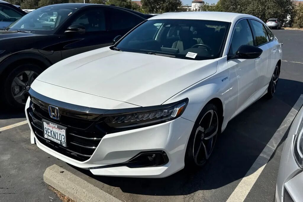 2022 Honda Accord Hybrid Sport — photo 1 of 2