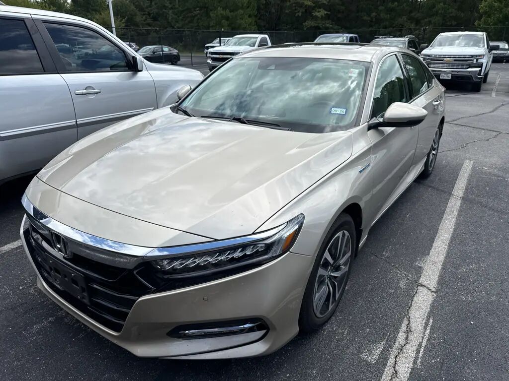 2020 Honda Accord Hybrid Touring — photo 1 of 2