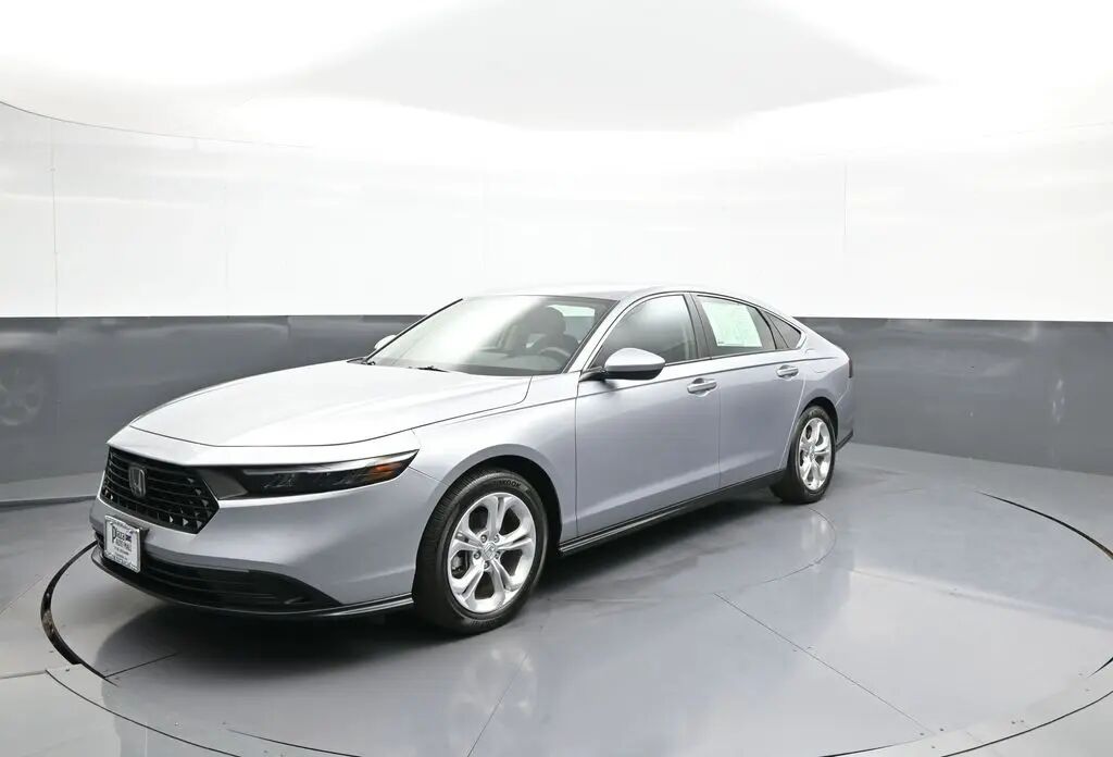 2023 Honda Accord LX — photo 1 of 12