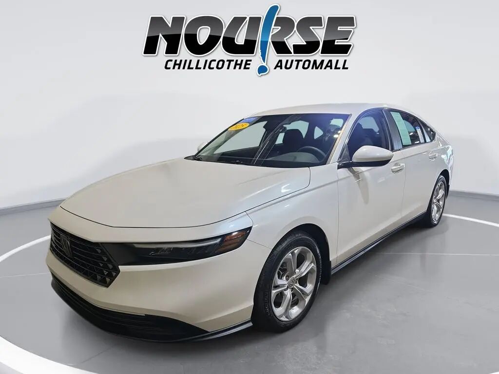 2025 Honda Accord LX — photo 1 of 13