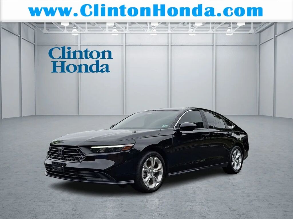 2024 Honda Accord LX — photo 1 of 13