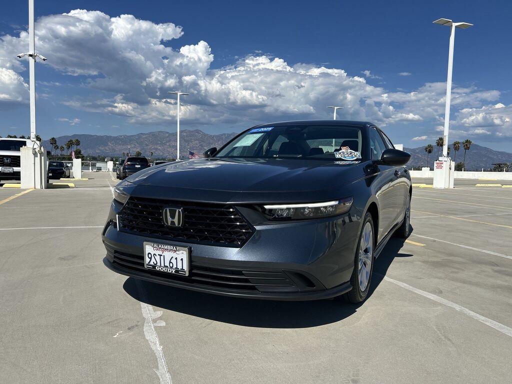 2025 Honda Accord Sedan 1.5T LX — photo 1 of 7