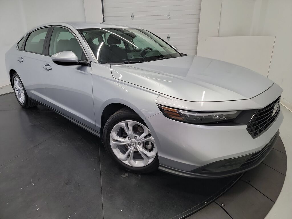 2025 Honda Accord Sedan 1.5T LX — photo 1 of 7