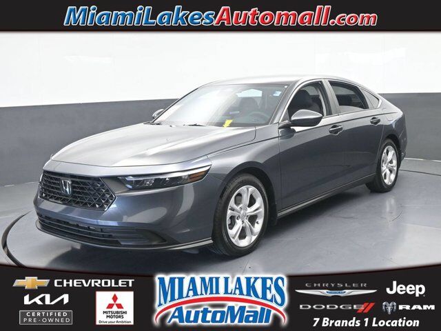 2025 Honda Accord Sedan LX — photo 1 of 13