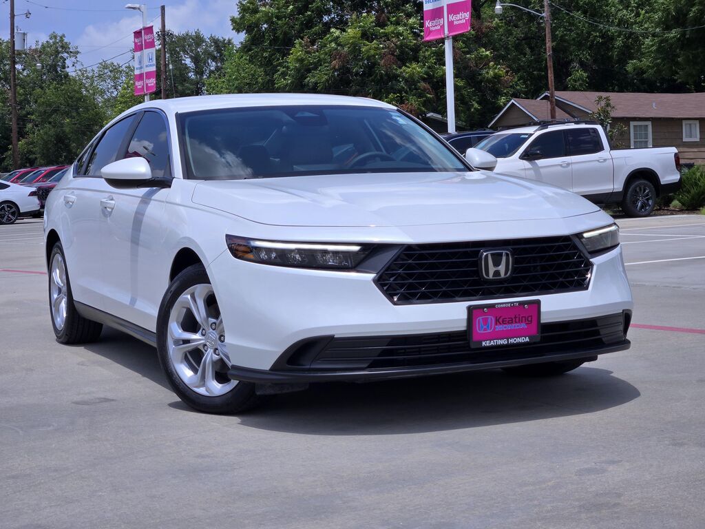 2025 Honda Accord LX — photo 1 of 13