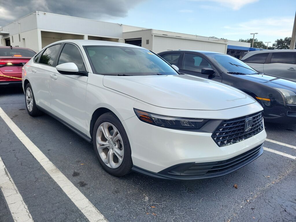 2025 Honda Accord Sedan 1.5T LX — photo 1 of 7