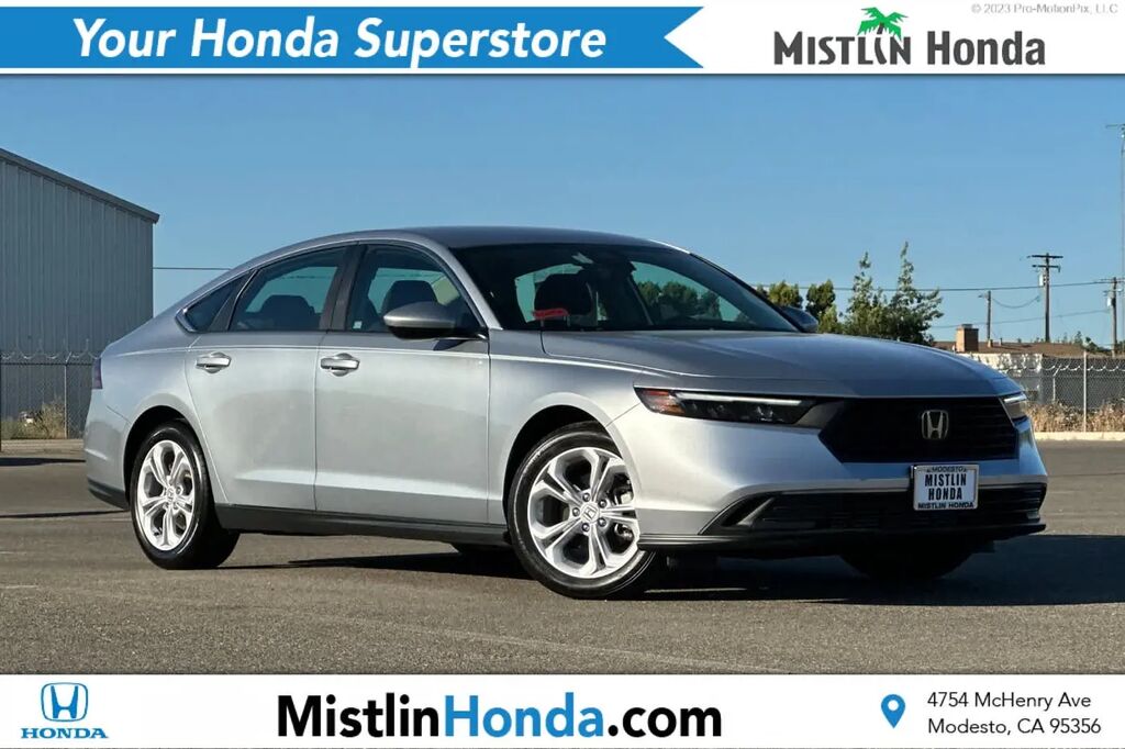 2025 Honda Accord LX — photo 1 of 13
