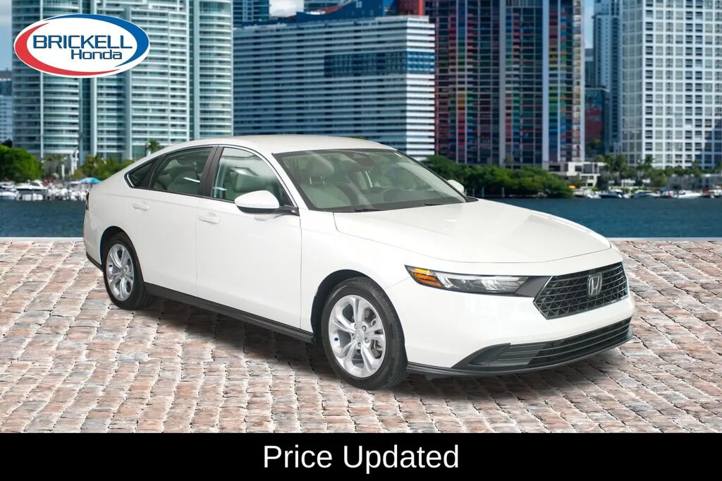 2025 Honda Accord LX — photo 1 of 12