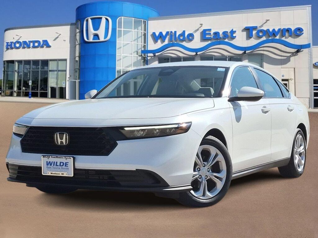 2025 Honda Accord LX — photo 1 of 13