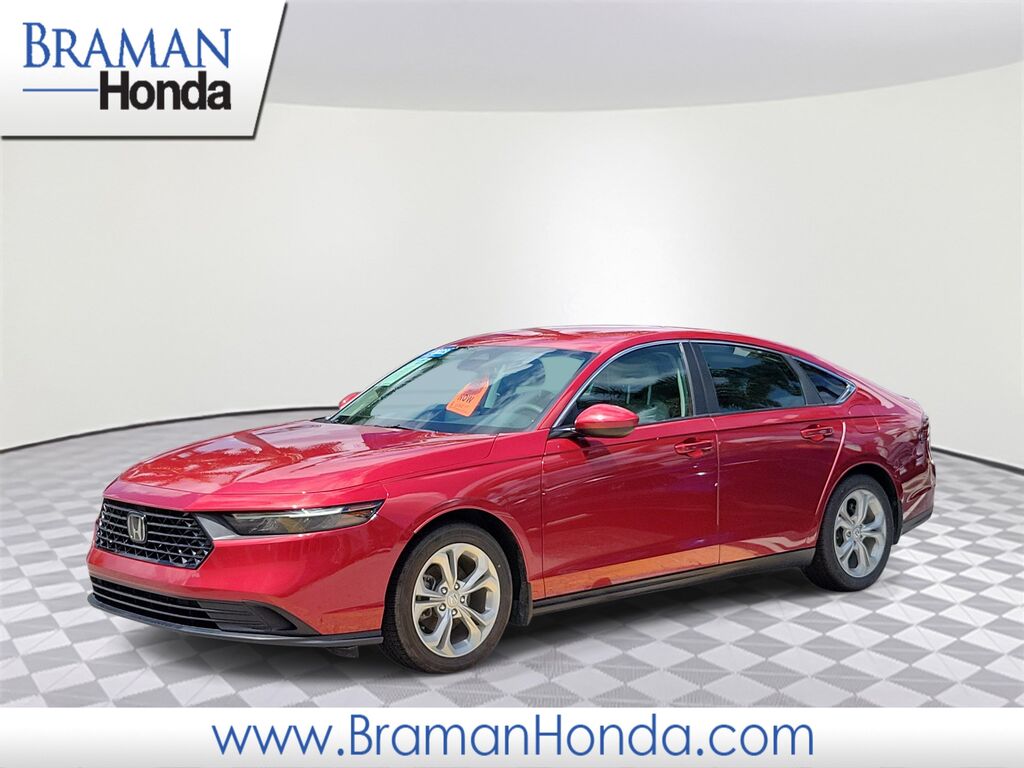 2023 Honda Accord LX — photo 1 of 13