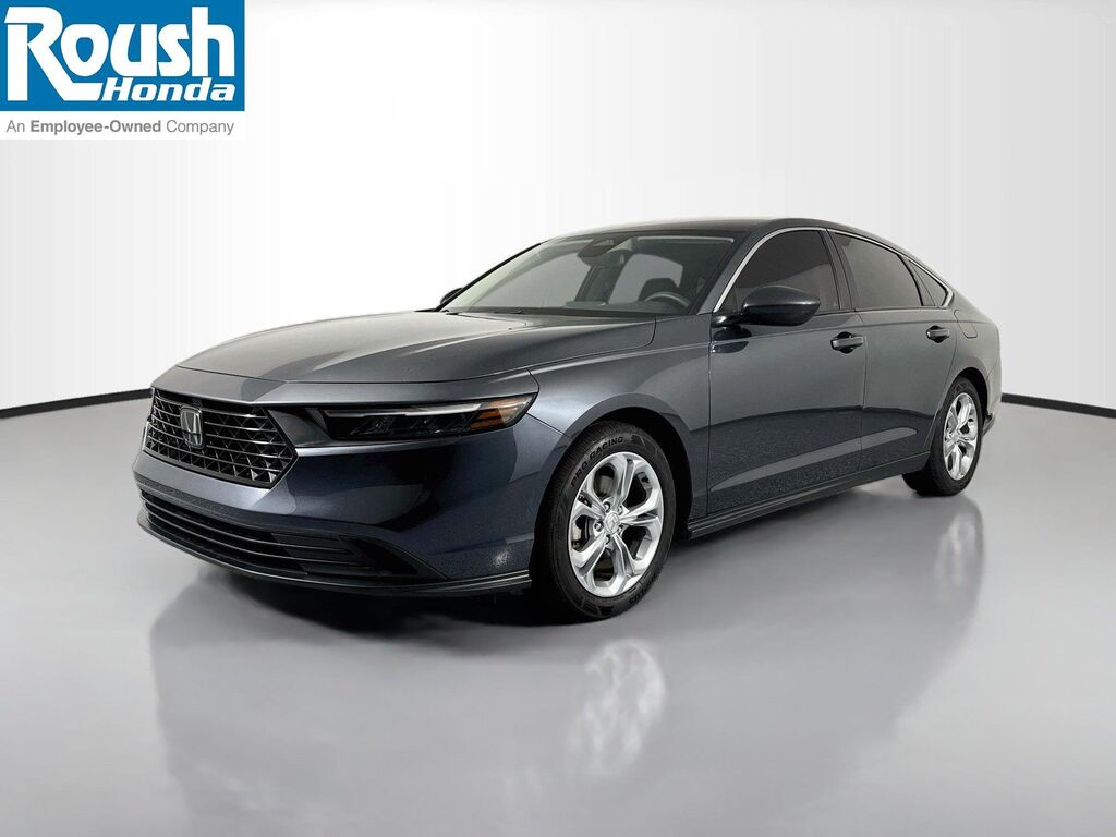 2023 Honda Accord LX — photo 1 of 13