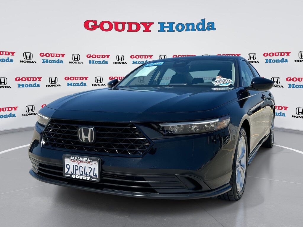 2023 Honda Accord LX — photo 1 of 13