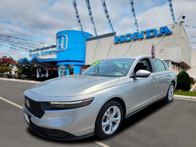 2025 Honda Accord Sedan 1.5T LX — photo 1 of 7