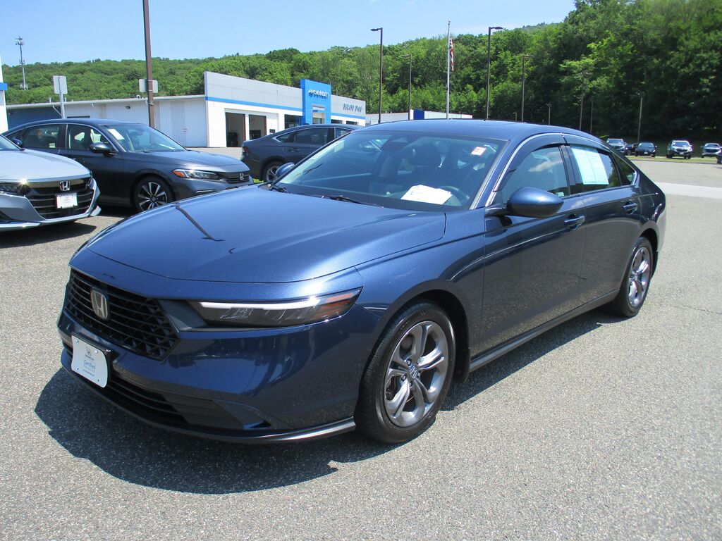 2023 Honda Accord EX — photo 1 of 13