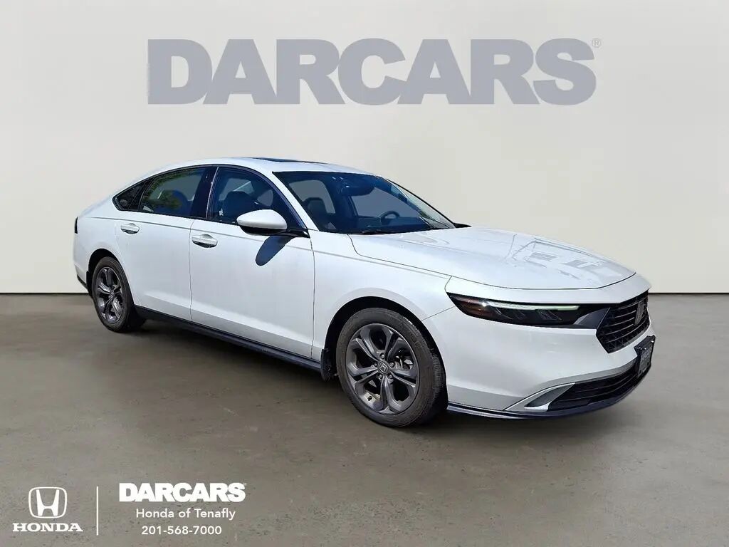 2023 Honda Accord EX — photo 1 of 13
