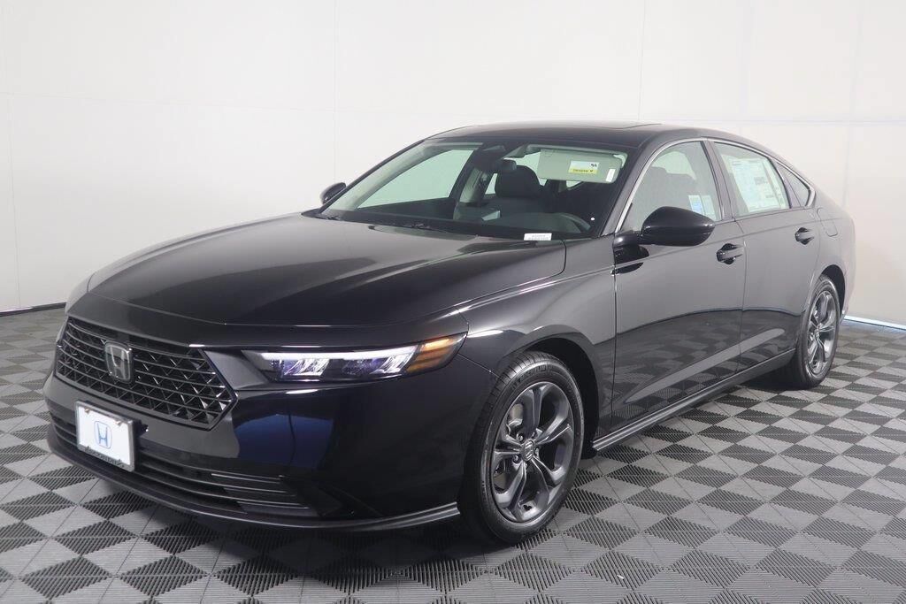 2023 Honda Accord EX — photo 1 of 13