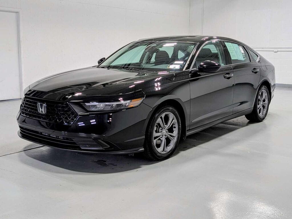 2023 Honda Accord EX — photo 1 of 13