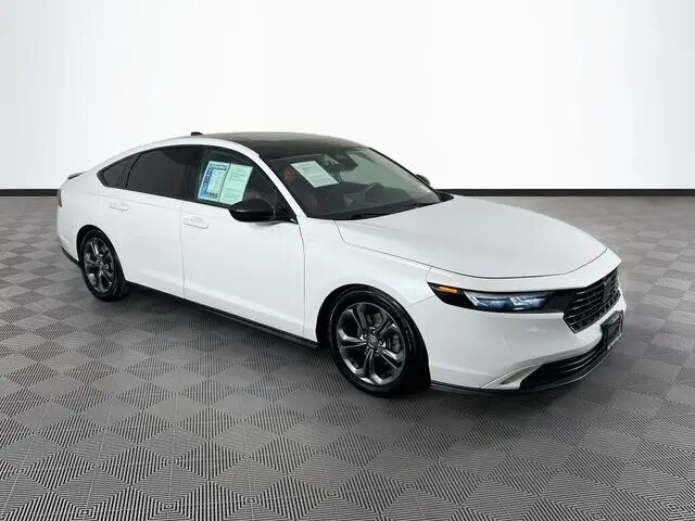 2023 Honda Accord EX — photo 1 of 13