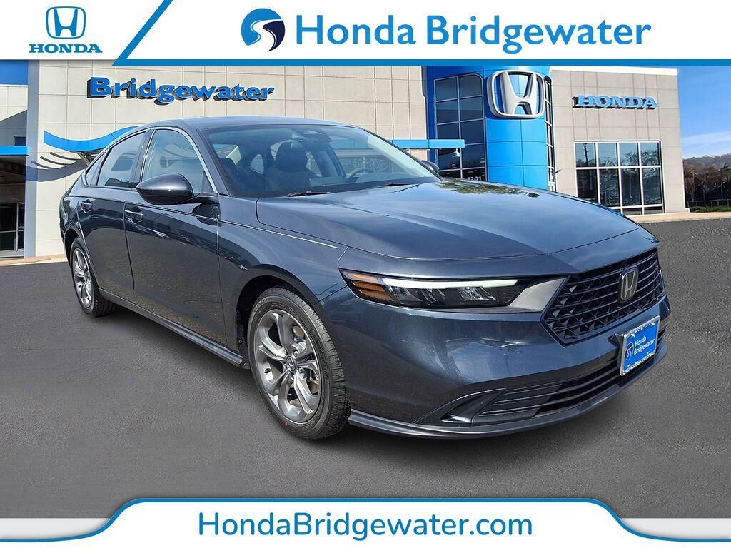 2023 Honda Accord EX — photo 1 of 13