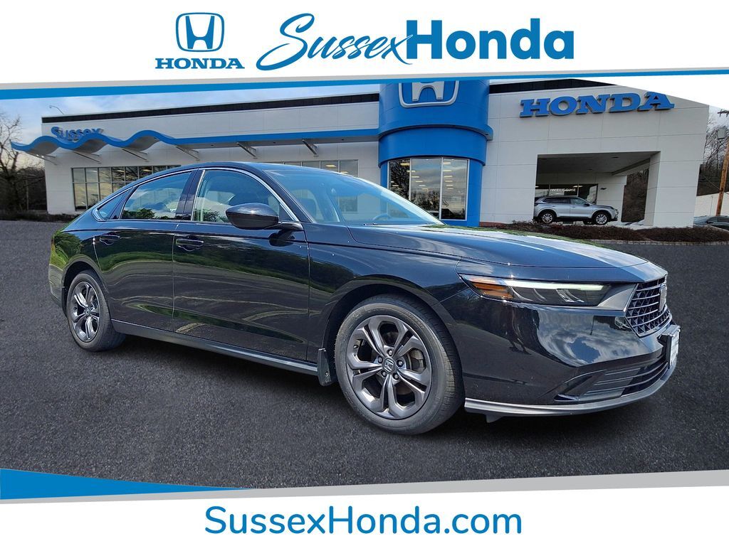 2023 Honda Accord Sedan EX — photo 1 of 13