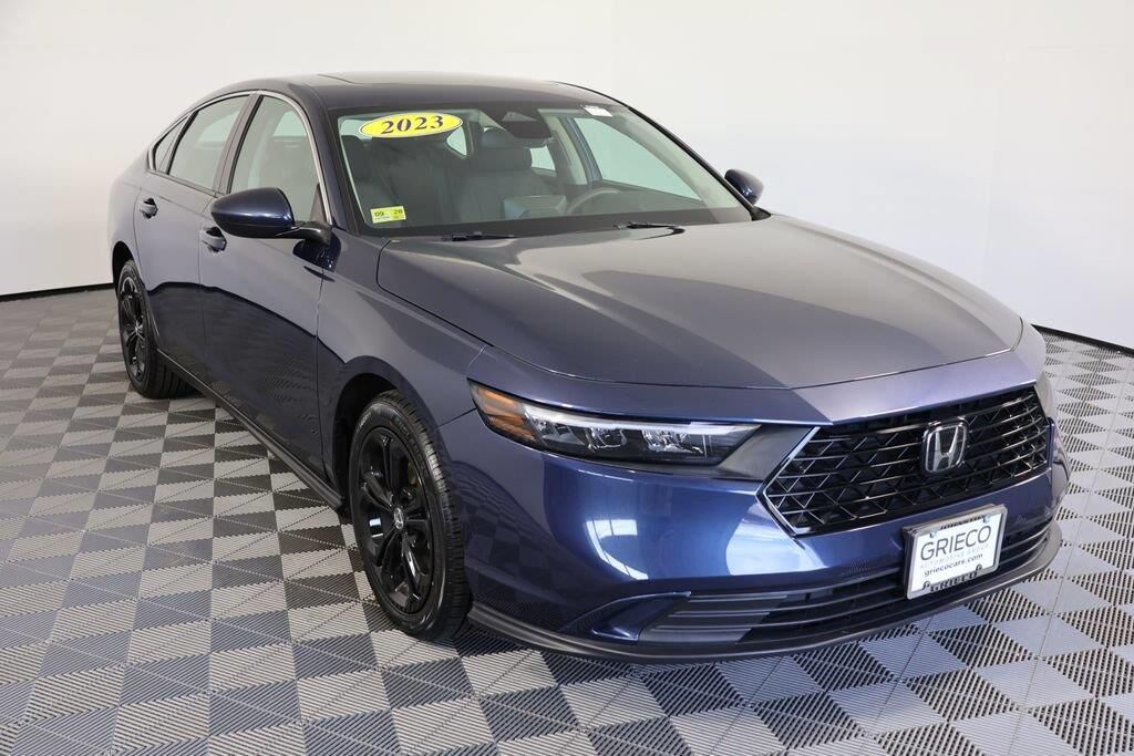 2023 Honda Accord EX — photo 1 of 2