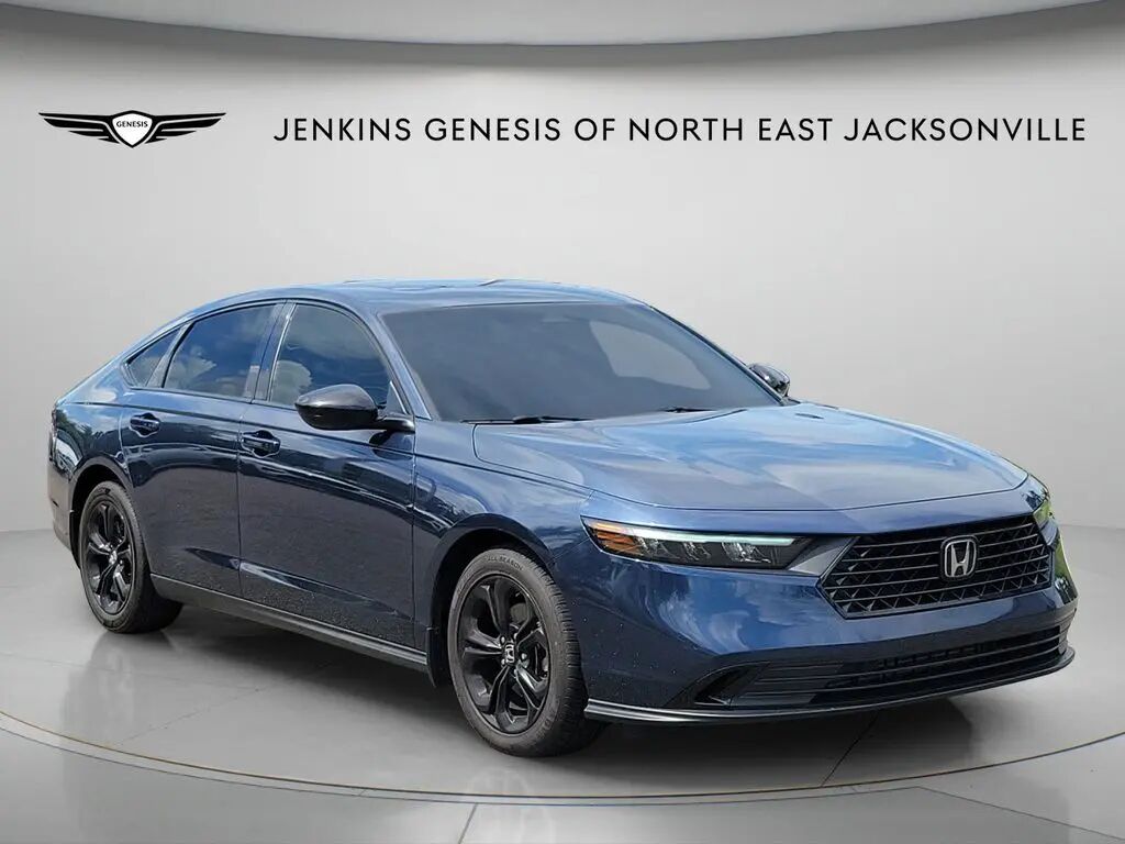 2025 Honda Accord SE — photo 1 of 13