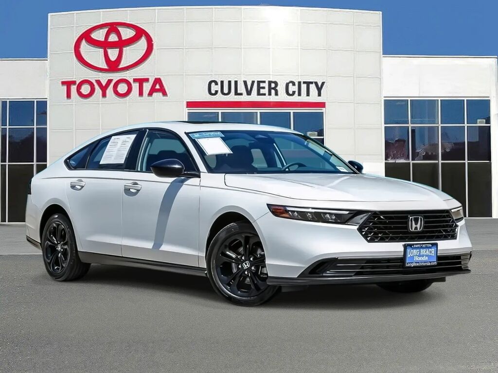 2025 Honda Accord SE — photo 1 of 13