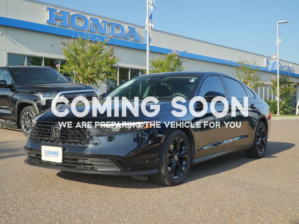 2025 Honda Accord SE — photo 1 of 13