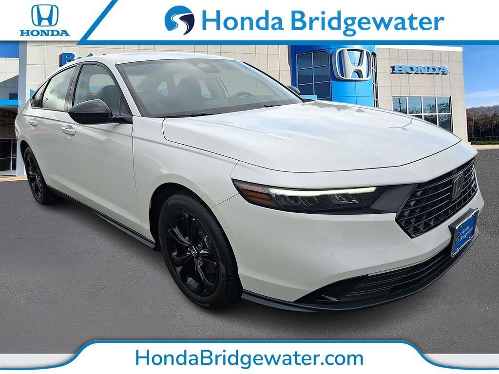 2025 Honda Accord SE — photo 1 of 13