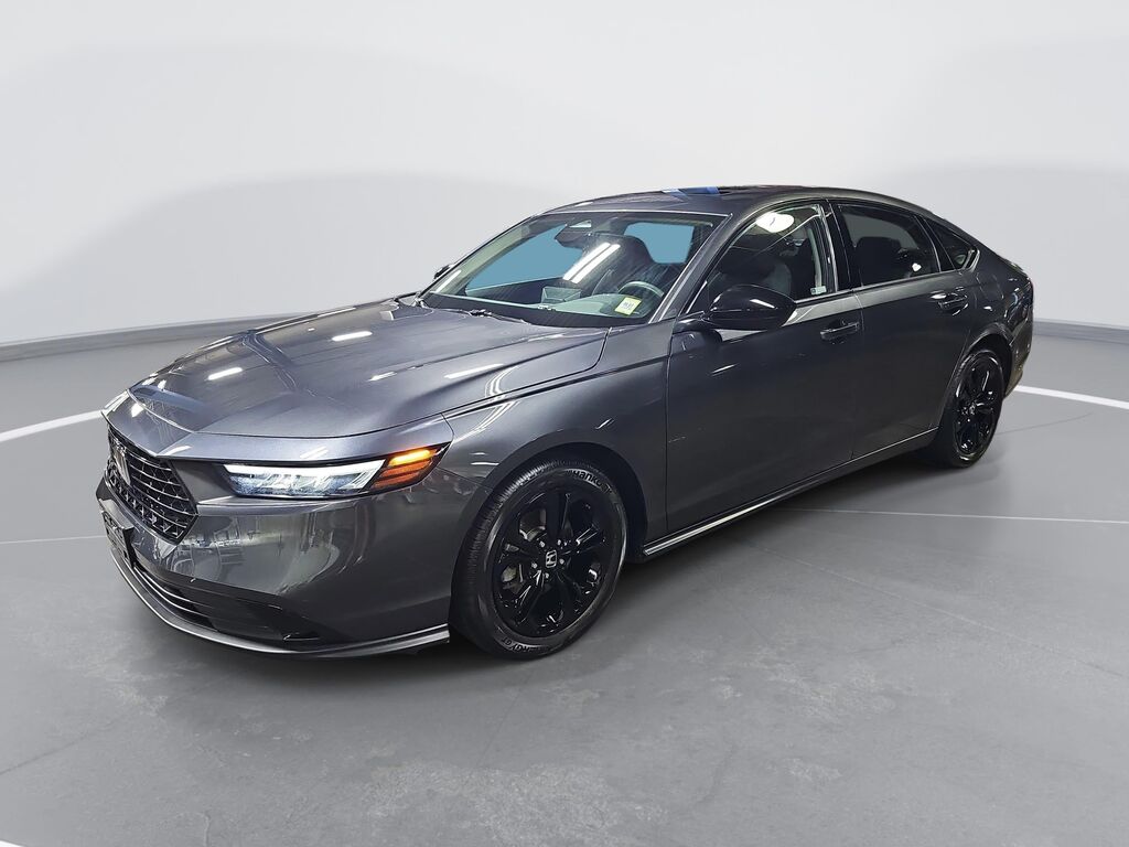 2025 Honda Accord SE — photo 1 of 13