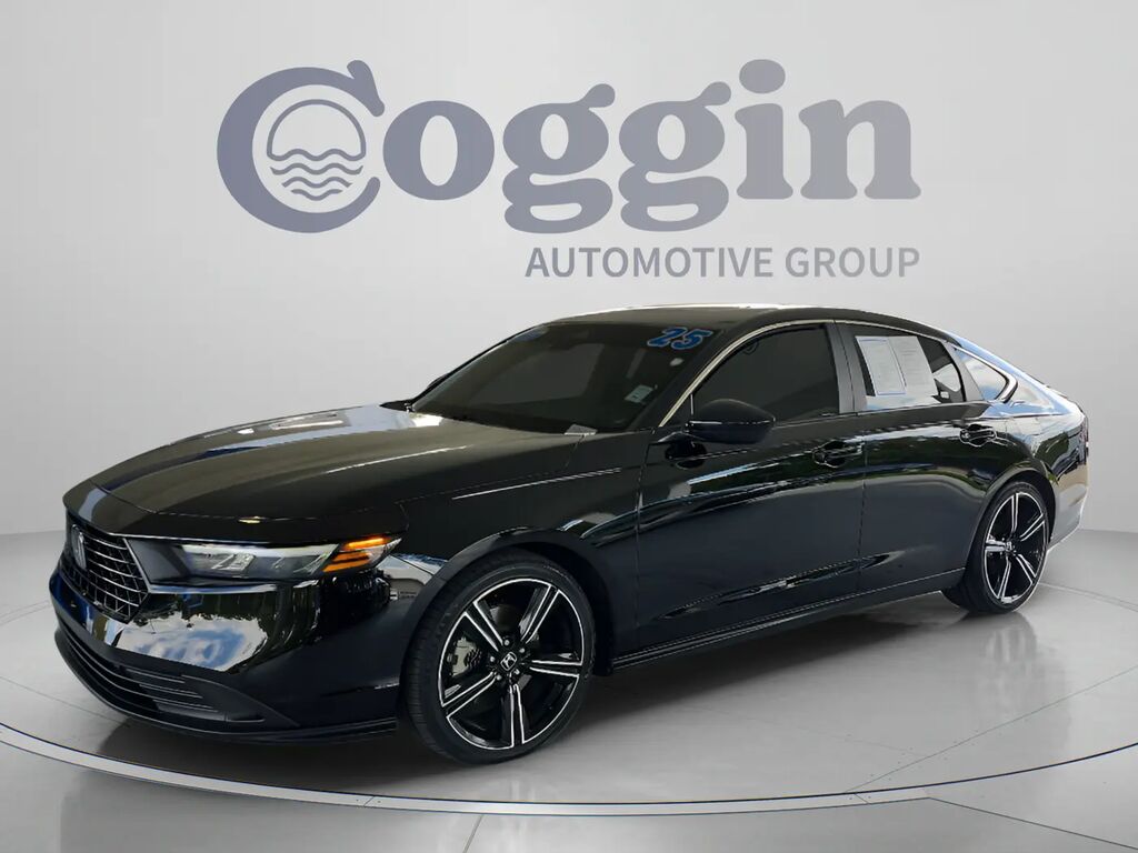 2025 Honda Accord Hybrid Sport — photo 1 of 13