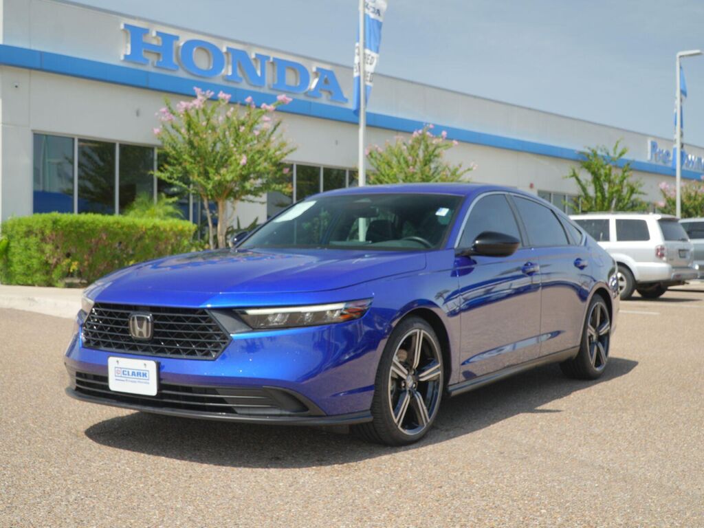 2023 Honda Accord Hybrid Sport — photo 1 of 13