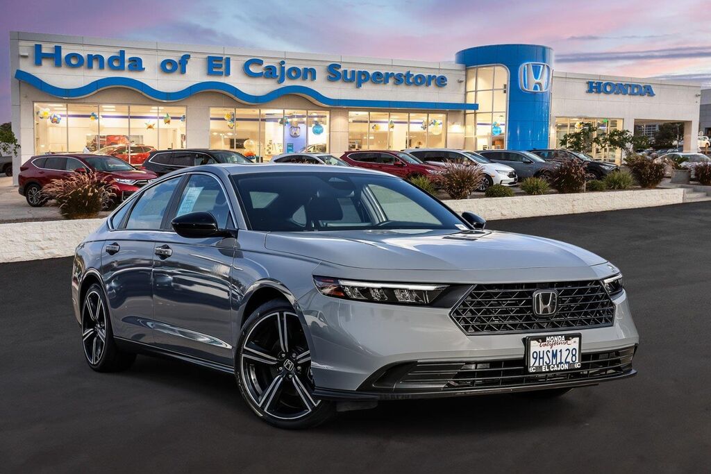 2023 Honda Accord Hybrid Sport — photo 1 of 13