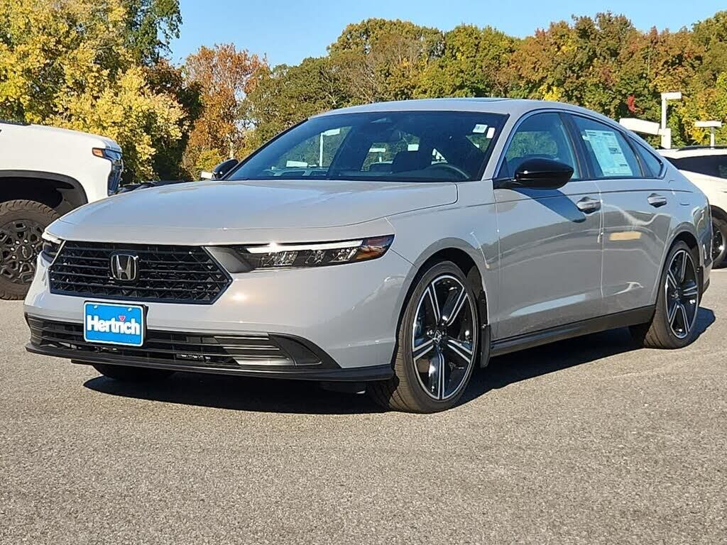 2025 Honda Accord Hybrid Sport — photo 1 of 1