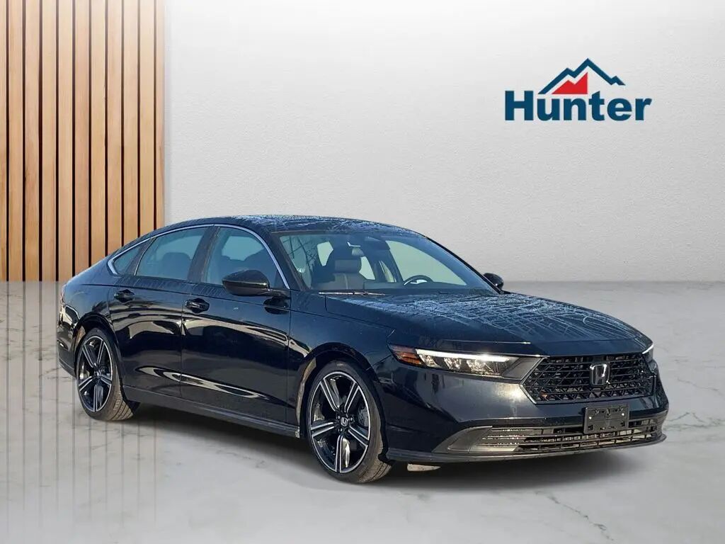 2024 Honda Accord Hybrid Sport — photo 1 of 13
