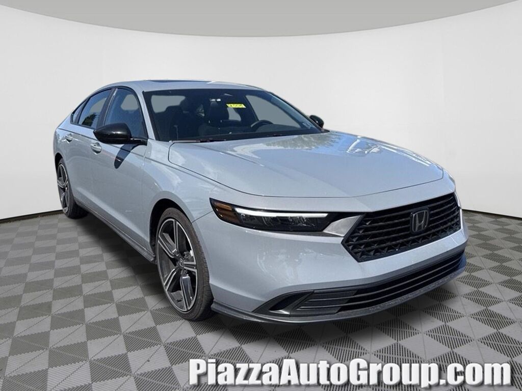 2026 Honda Accord Hybrid Sport — photo 1 of 8