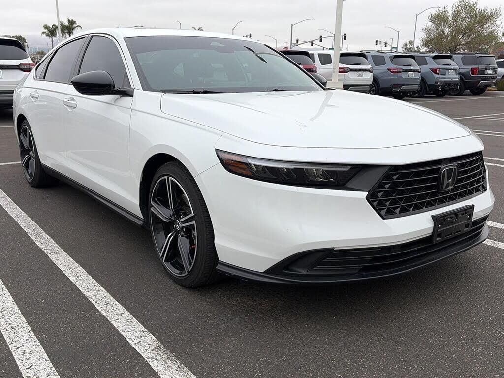 2025 Honda Accord Hybrid Sport — photo 1 of 1