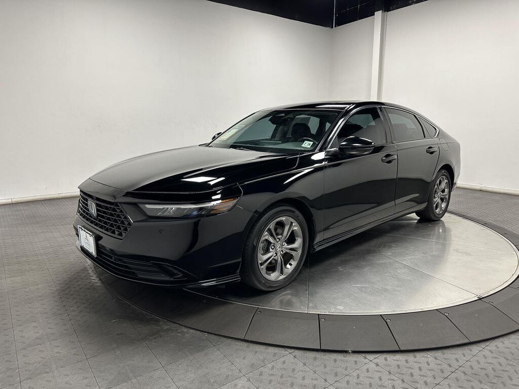 2023 Honda Accord Hybrid EX-L — photo 1 of 13