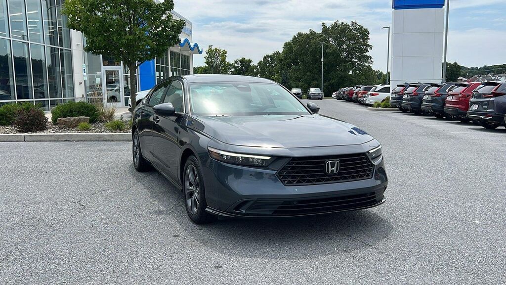 2024 Honda Accord Hybrid EX-L — photo 1 of 13