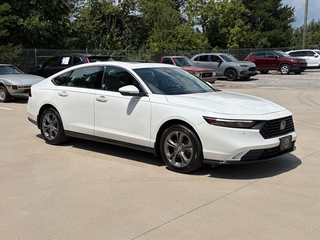 2023 Honda Accord Hybrid HYBRID EX-L BD — photo 1 of 7
