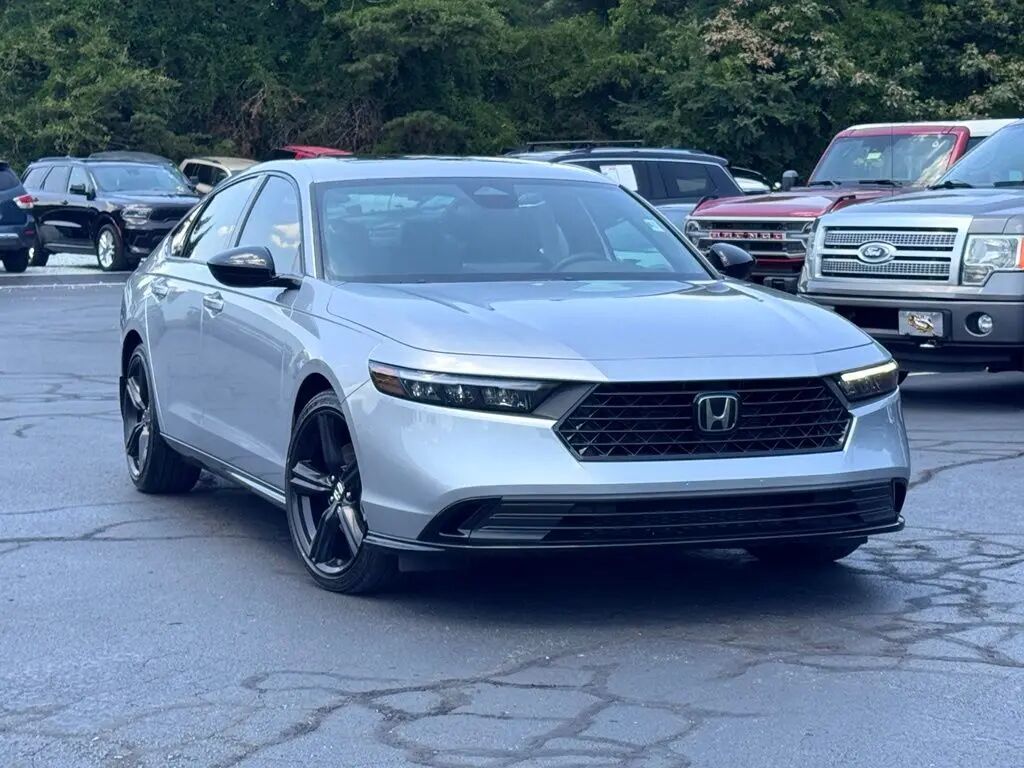 2023 Honda Accord Hybrid Sport-L — photo 1 of 13