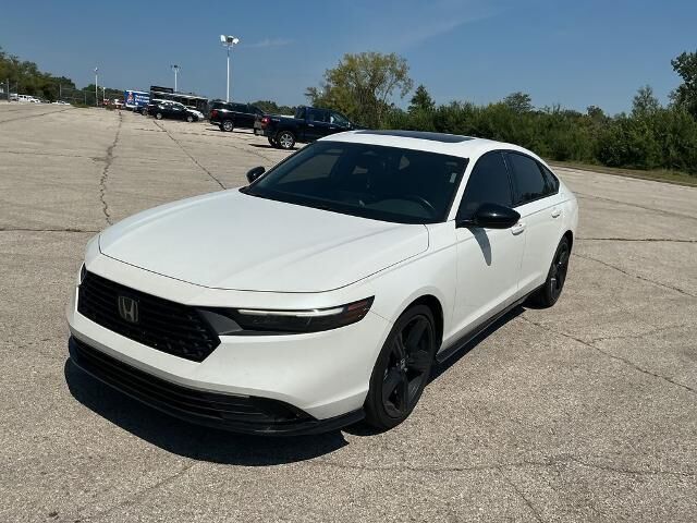 2023 Honda Accord Hybrid Sport-L