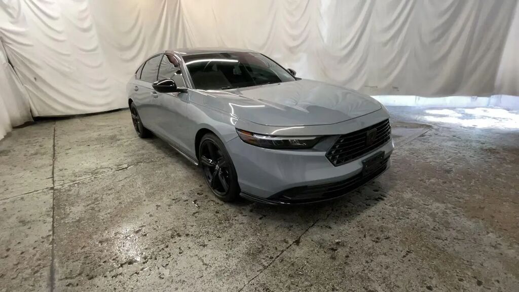 2023 Honda Accord Hybrid Sport-L — photo 1 of 13