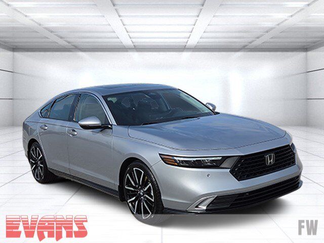 2023 Honda Accord Hybrid Touring — photo 1 of 13