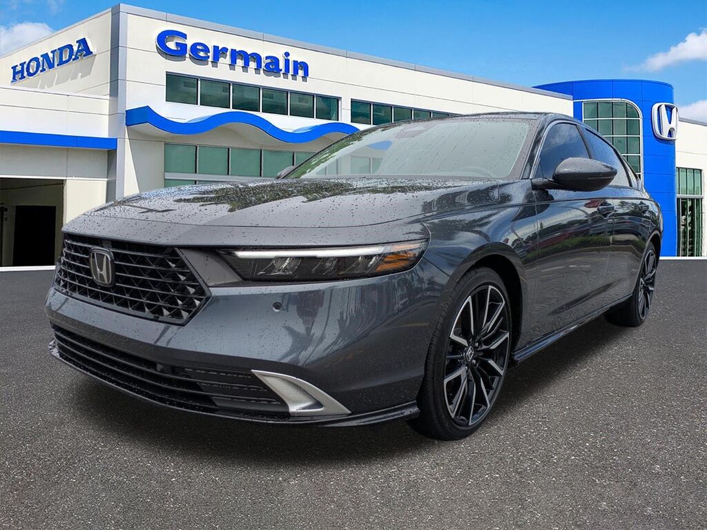 2026 Honda Accord Hybrid Touring — photo 1 of 13