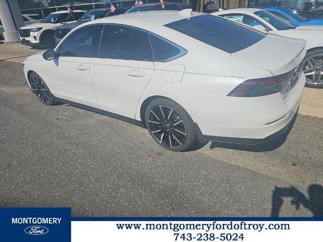 2025 Honda Accord Hybrid Touring